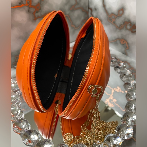 NEW 4pc pumpkin themed bundle with orange wine glass, crossbody, dust bag & pin - Picture 13 of 16